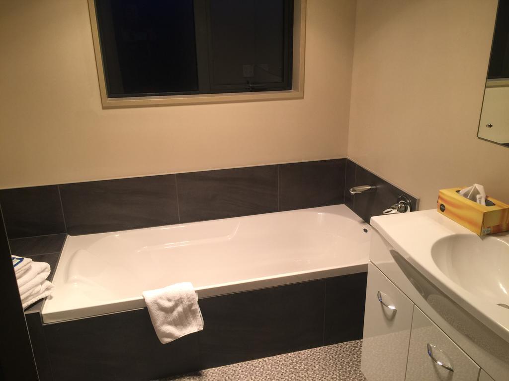 Lawrence Townhouse Accommodation 18A ภายนอก รูปภาพ